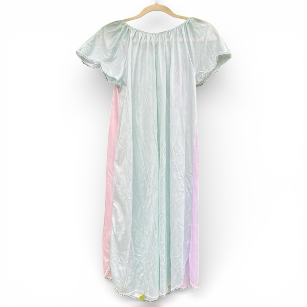 Vintage Pastel Color-block Nightgown - Picture 3 of 3